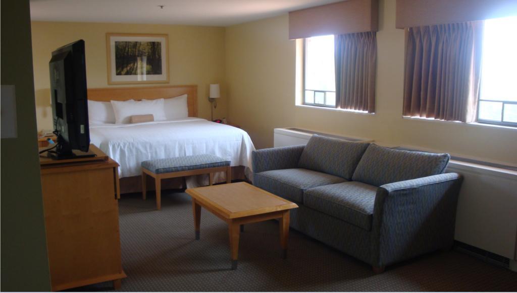 The National Conference Center Hotel Leesburg Room photo